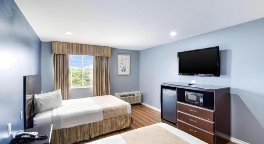 Rodeway Inn & Suites Port Arthur - Groves Exterior foto