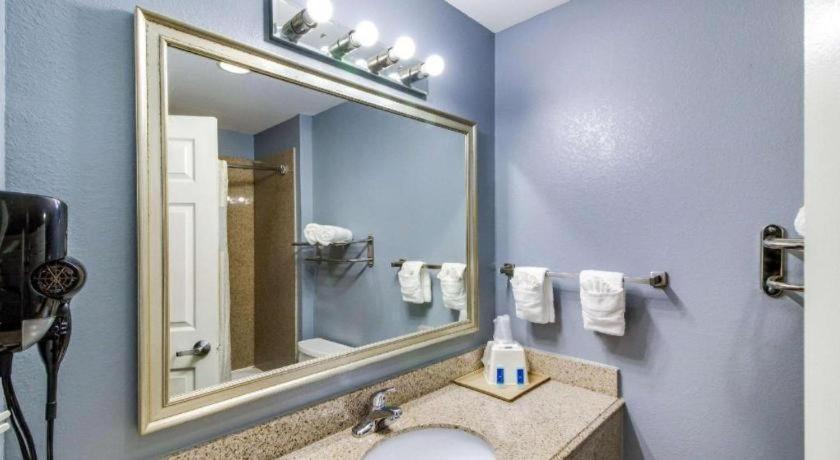 Rodeway Inn & Suites Port Arthur - Groves Exterior foto